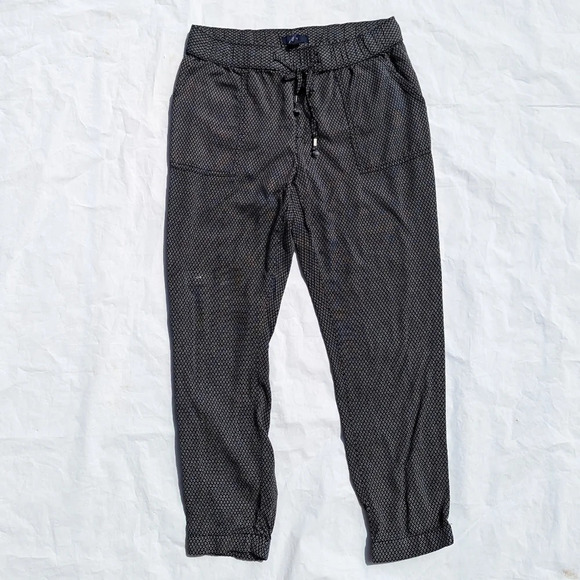 GAP Black with  White Detail Work Pants - Elastic Waist and Ankle- size XS - Picture 1 of 9